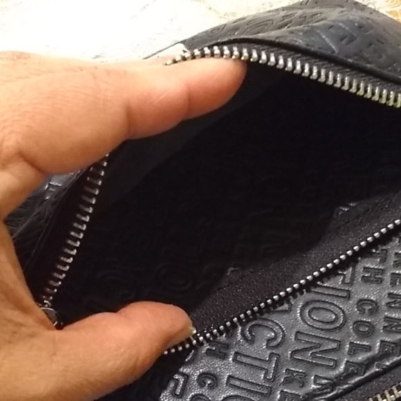 Reaction Kenneth Cole mini Crossbody Bag Black - Picture 3 of 8